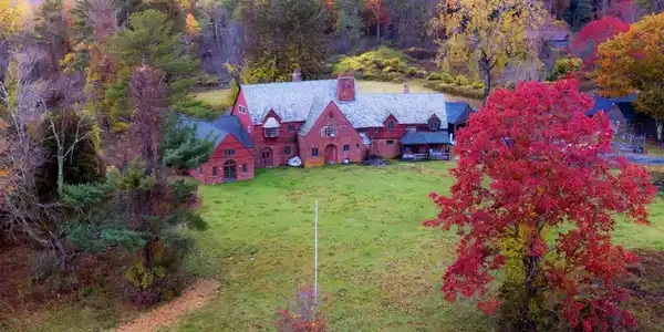 390 Tamaridge Rd