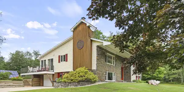 4 Birch Hill Rd