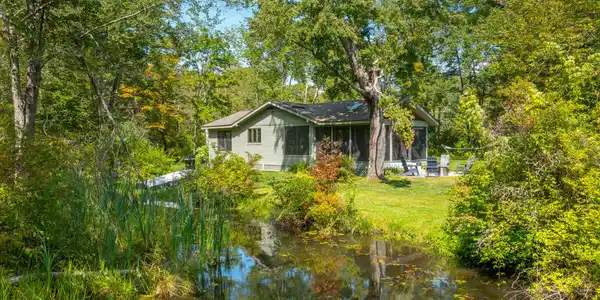 10 Phelps Rd