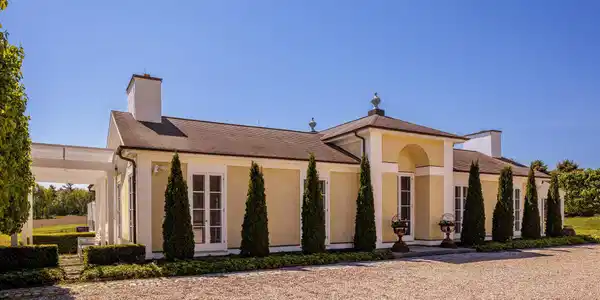 Image 4: Front Facade