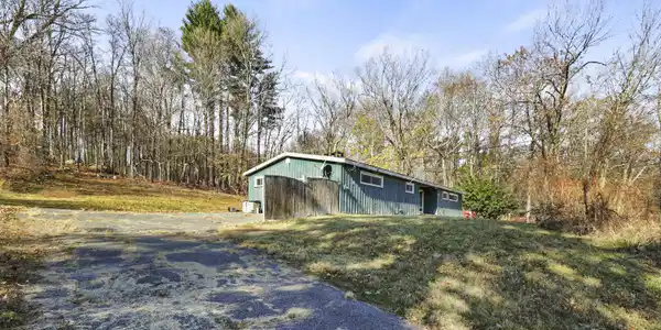 11 Fairview Rd