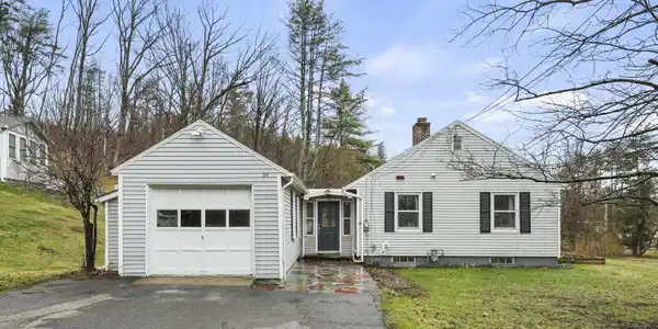 24 Henderson Rd
