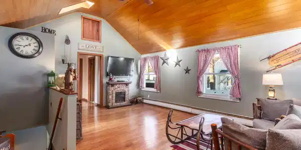 30 Pinehurst Ave