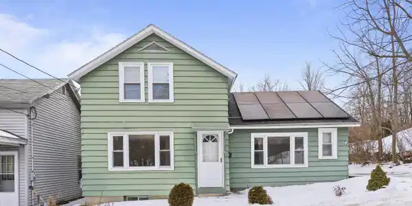 6 Meadow Ln