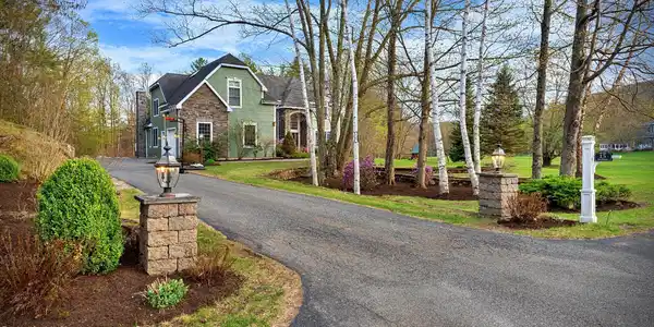 15 Westbrook Ter