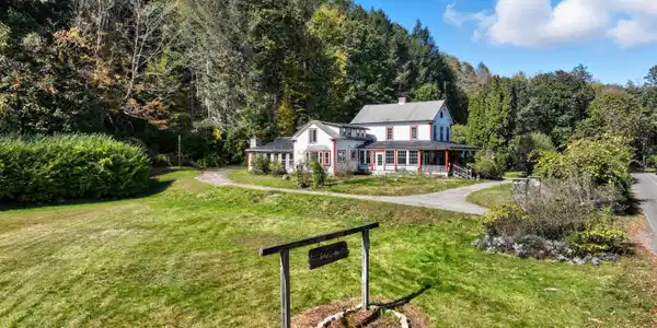 500 E River Rd