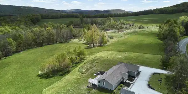 210 Bailey Rd
