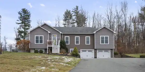46 E Orchard Ter