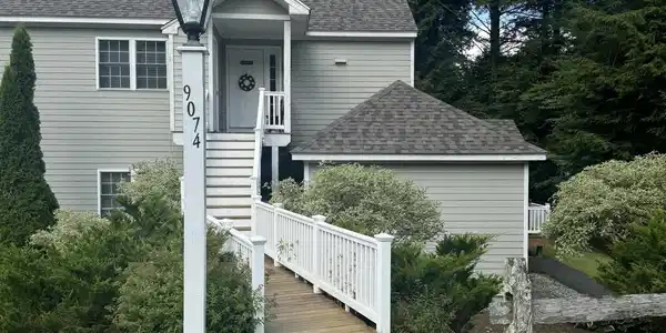 37 Corey Rd