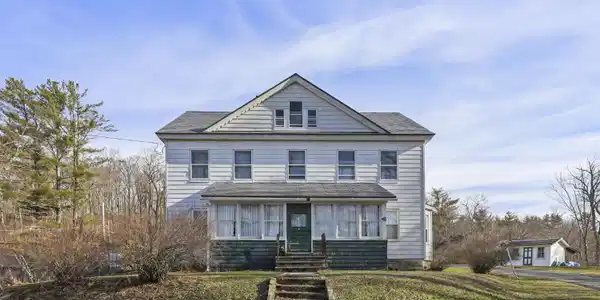41 Halls Ground Rd