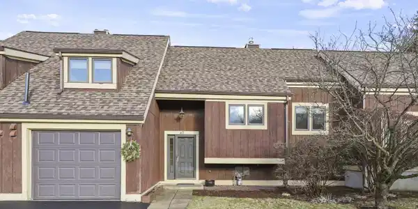 40 Lower Windflower Way