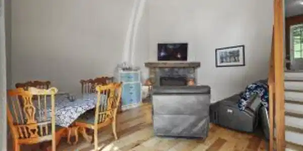 Image 3: condo3