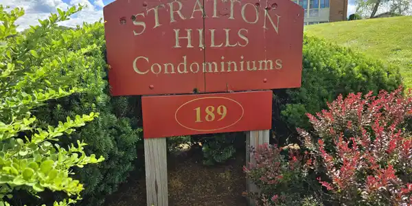 Image 2: Welcome to Stratton Hills Condominums!