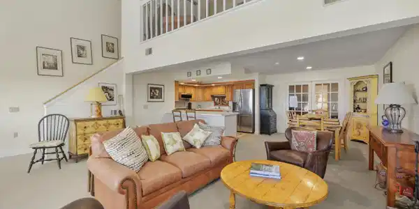 176 Old Stockbridge Rd