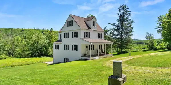 4 West St