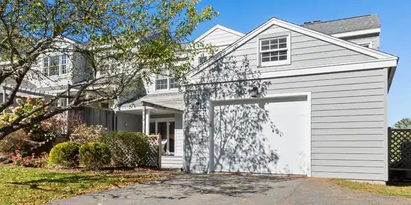 1136 Barker Rd