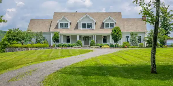 32 Oxbow Rd