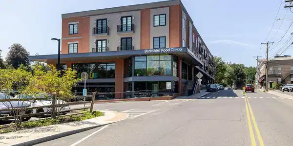 34 Bridge St