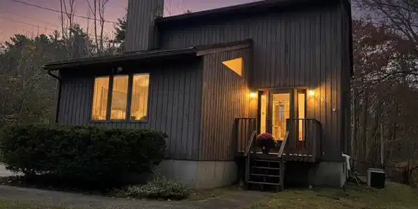 16 Garland Ave