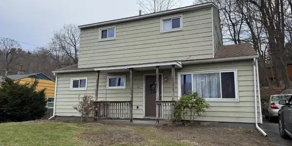 26 Bradford St