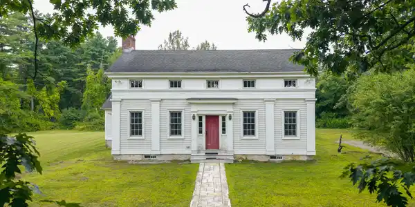 560 Stockbridge Rd