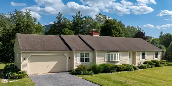 92 Hancock Rd