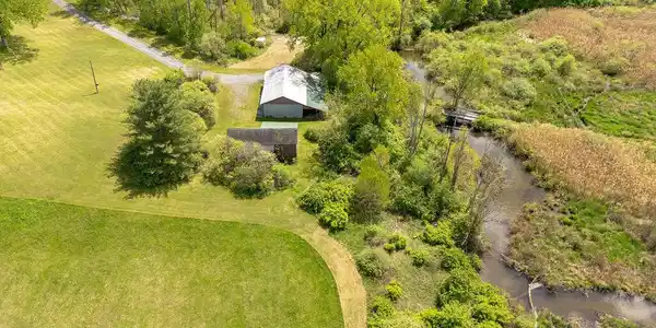 Image 3: Barns & Cone Brook