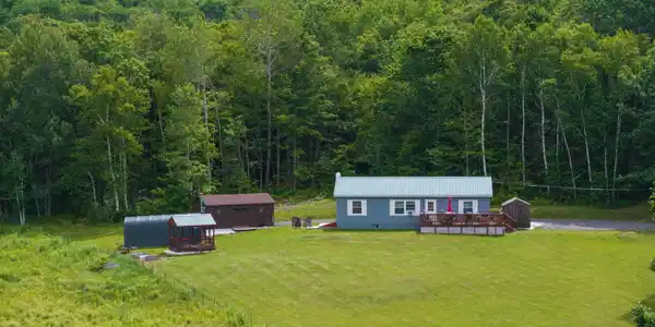 472 & 0 E Hoosac St