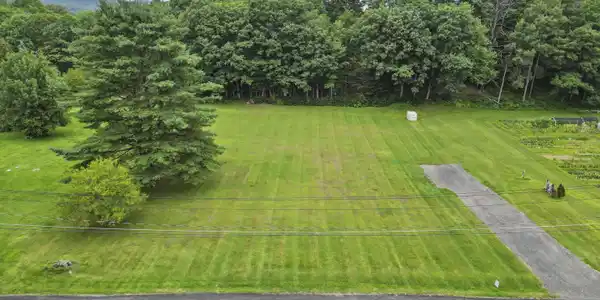 Image 3: 10 Aerial View