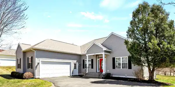 124 Red Barn Rd