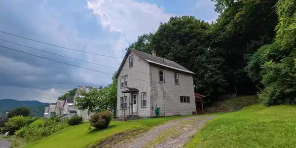 Image 2: Exterior