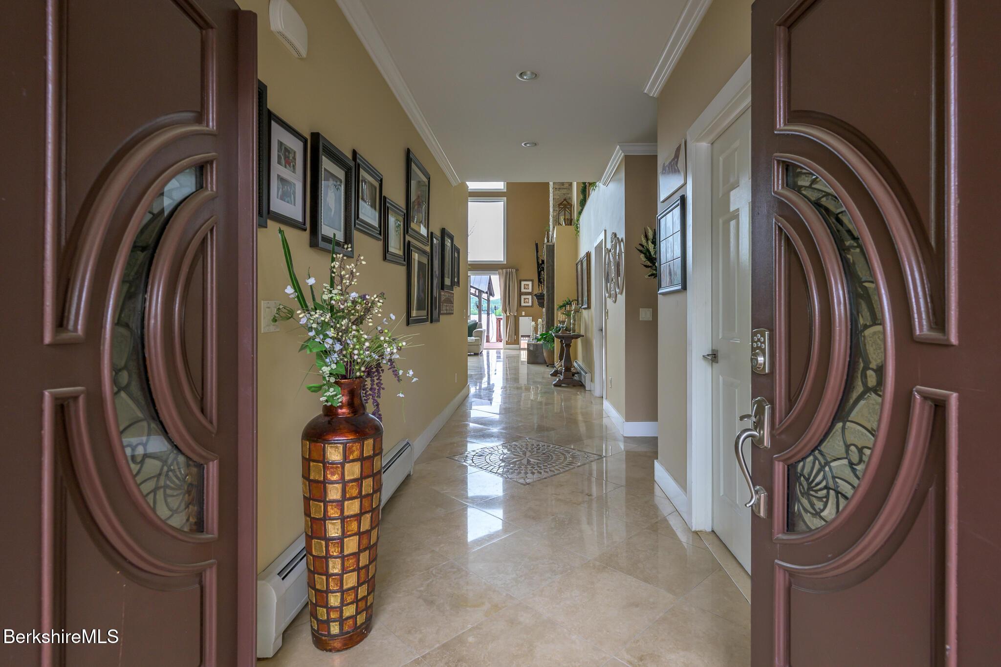 Image 4: Screen - 140 Hancock Rd Pittsfield MA 01