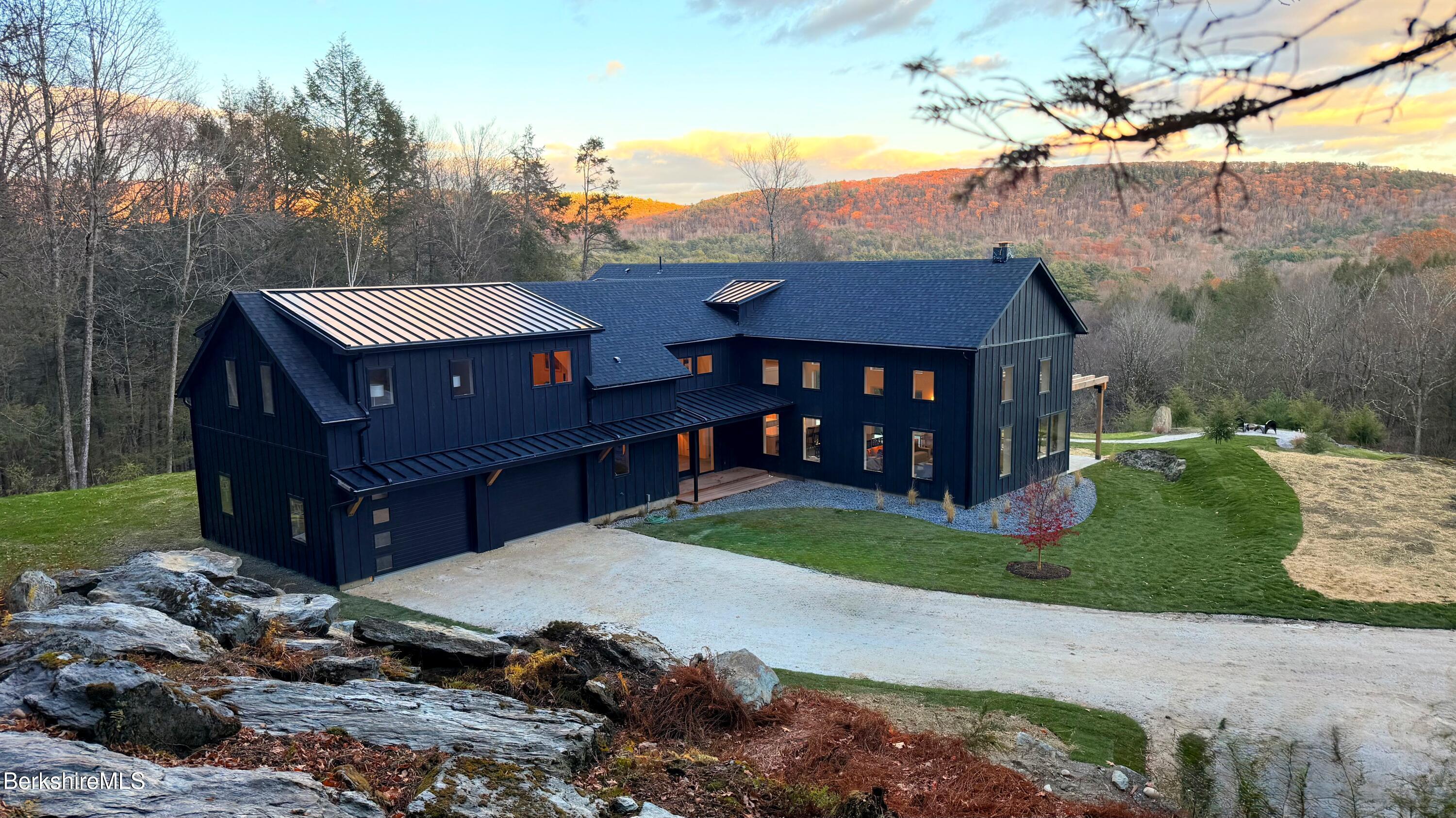 Image 4: IMG_4776 (1)