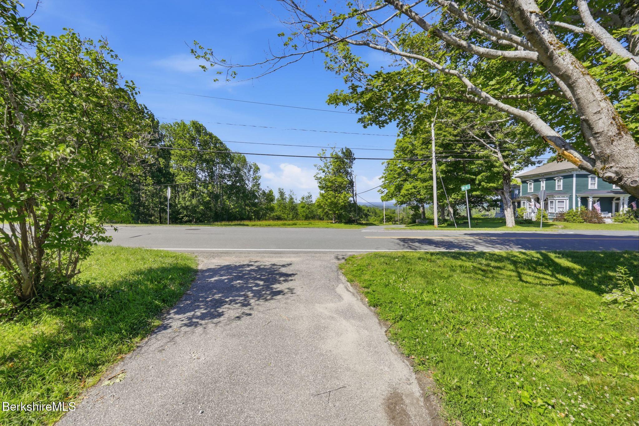 Image 2: 2_162_Skyline_Trail_Middlefield_MA_01243