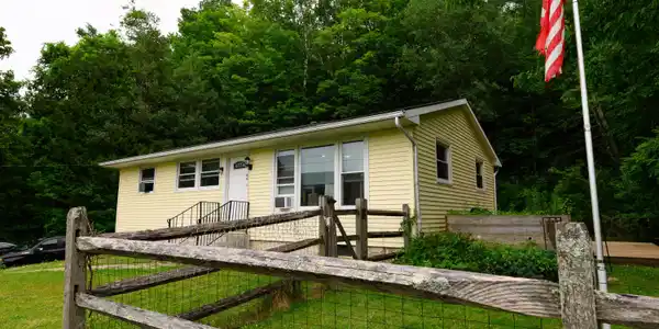 45 Woodlawn Ave