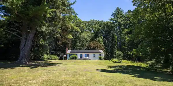 Image 3: Exterior