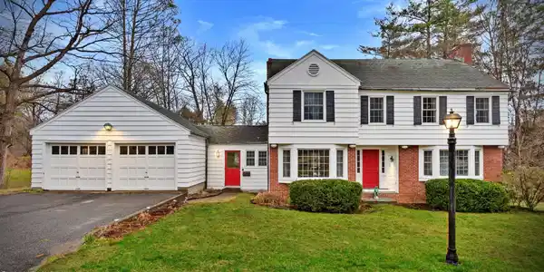 11 Prospect St