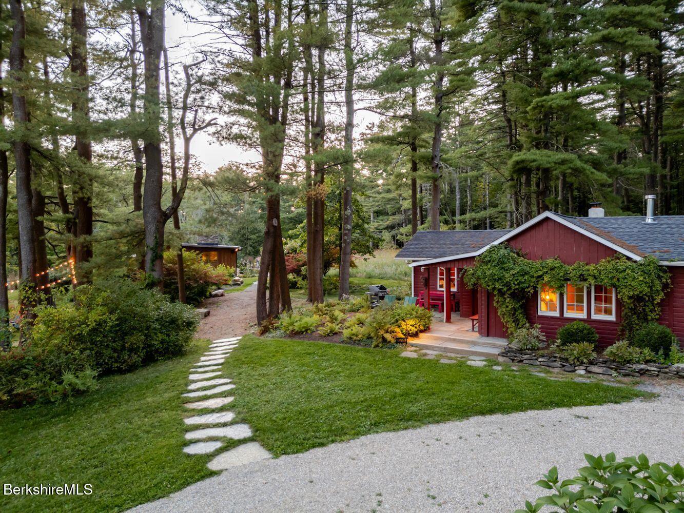 Image 4: THE THREE BEDROOM COTTAGE