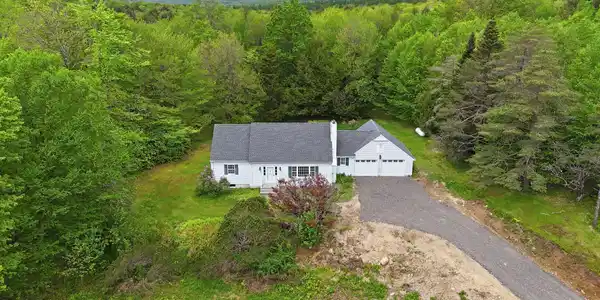 Image 4: mls_98_N_Rd_Monroe_MA_01350_USA_-_Kollee
