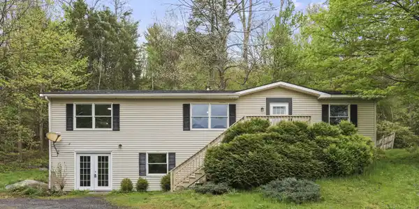 16 Spruce St
