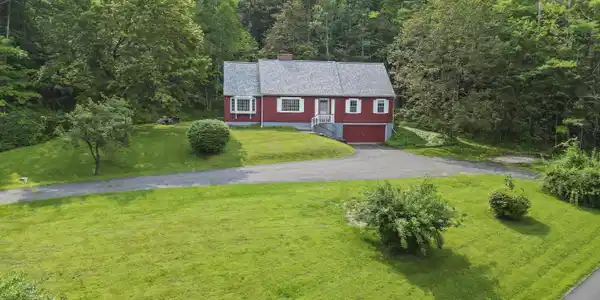 Image 2: Close In Convenience