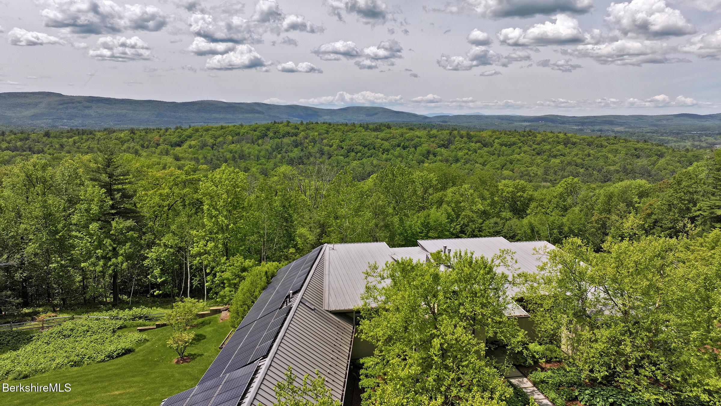 Image 2: 113 BRUSH HILL
