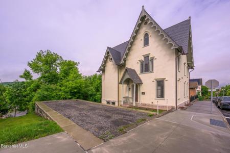 59 Allen St