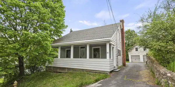 35 Jackson St