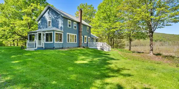6 Bryan Rd
