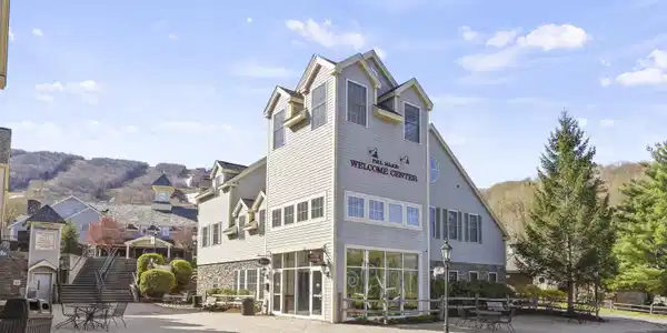 Image 3: Exterior Front