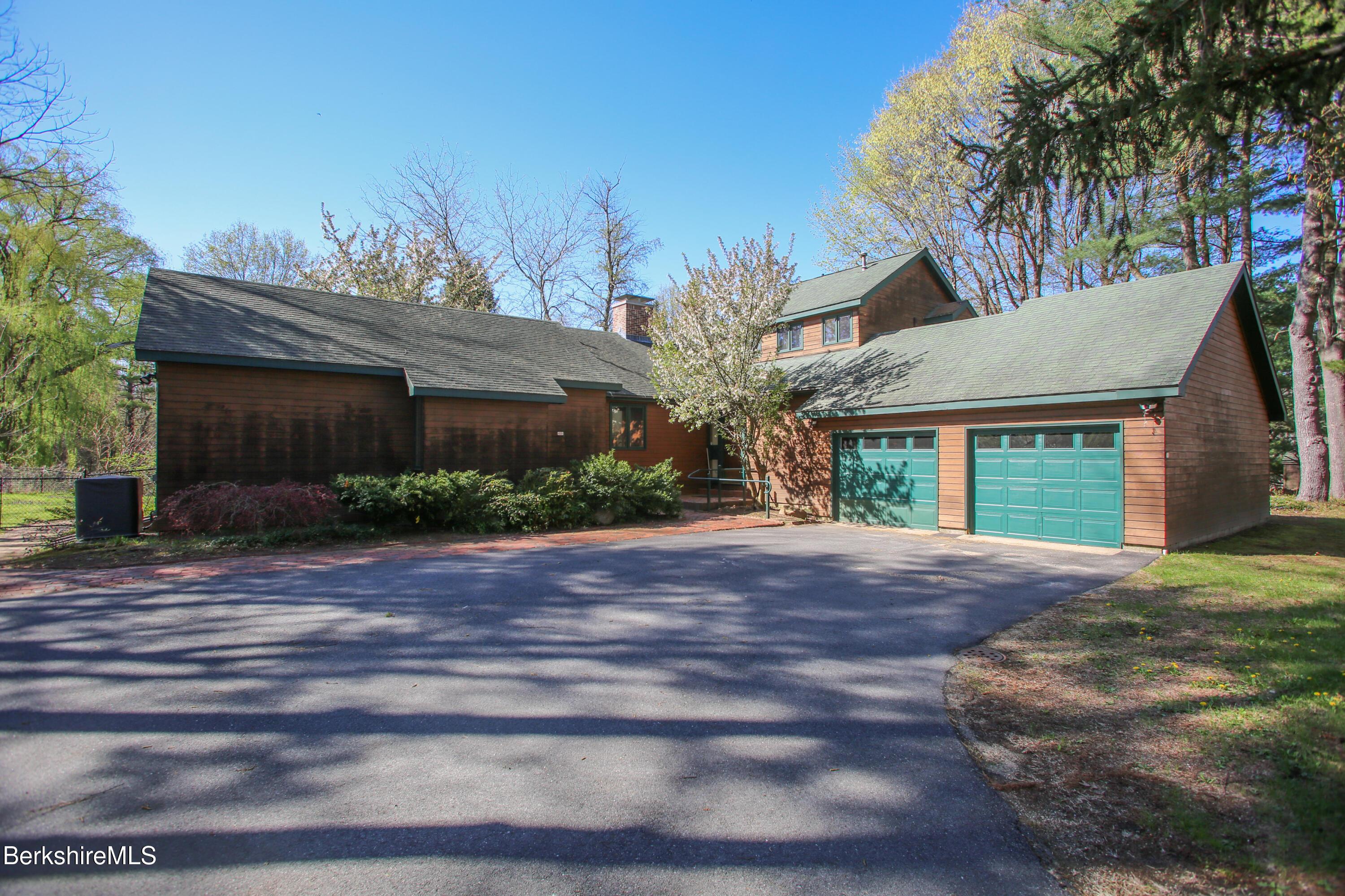 Image 3: front ext