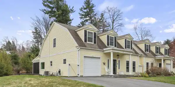 Image 3: 15 Exterior Front