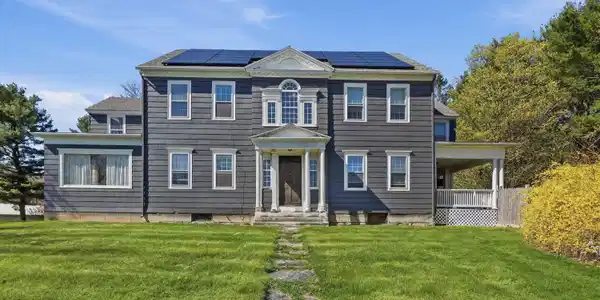 Image 3: Rock Ridge Farm House