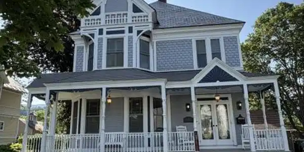 32 Summer St